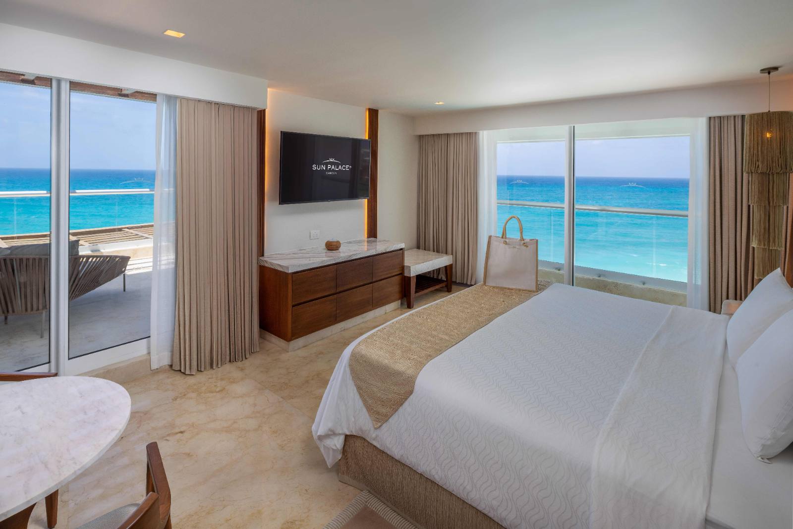 Presidential Suite: the largest layout on the property